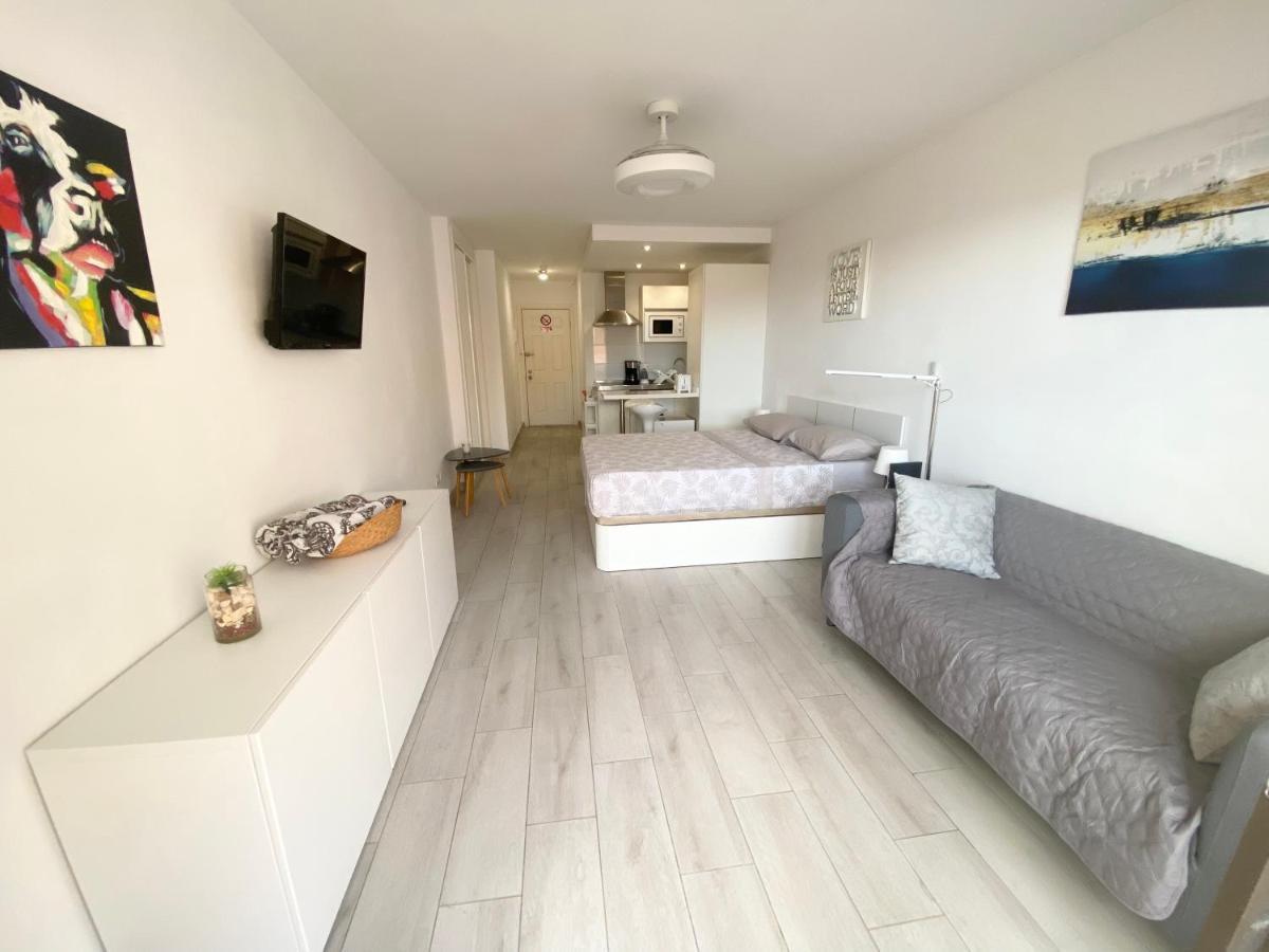 Top Floor, Panoramic Studio, Heated Pool Los Cristianos  Buitenkant foto